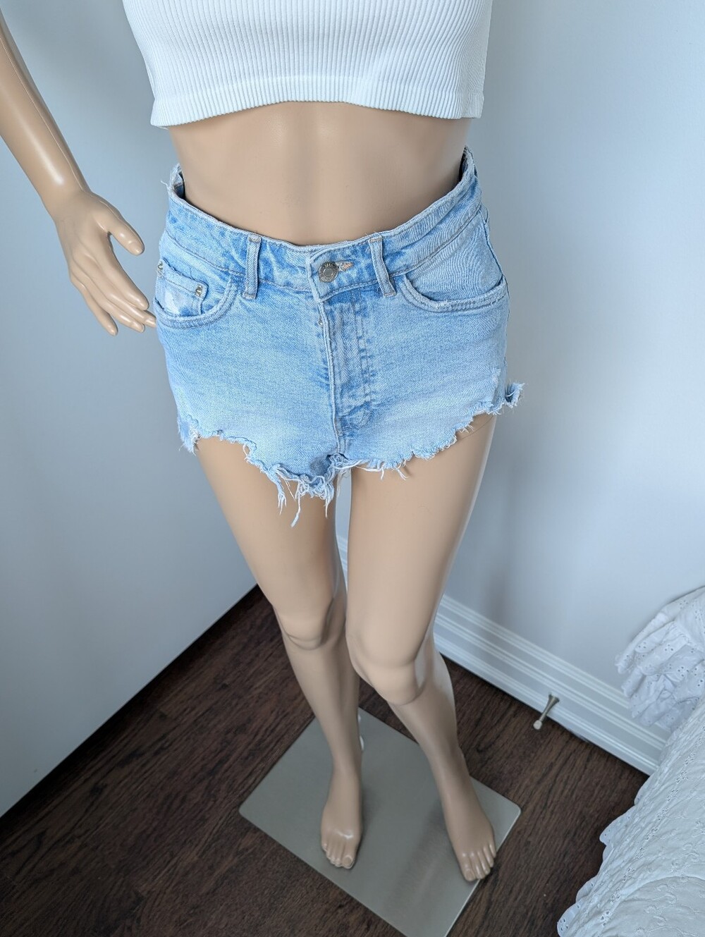 Zara High-Rise Denim Cutoff Shorts - Light Blue